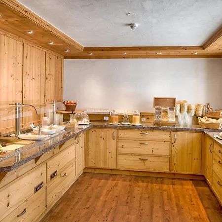 Zur Traube Schwarzwaldhotel & Restaurant Am Titisee Sankt Märgen