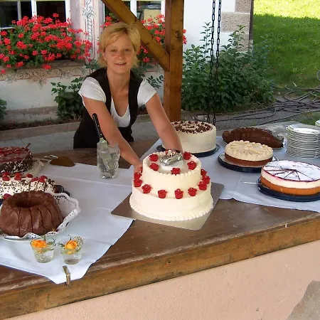 Hotel Zur Traube Schwarzwaldhotel & Restaurant Am Titisee