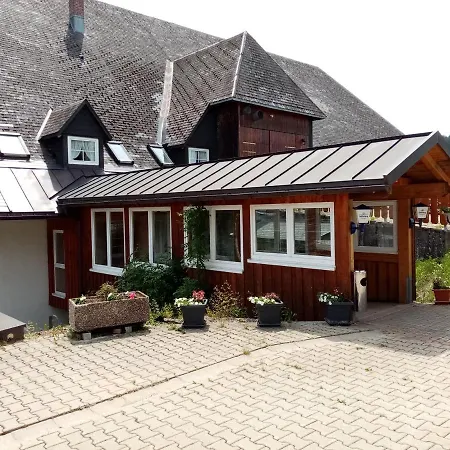 Zur Traube Schwarzwaldhotel & Restaurant Am Titisee