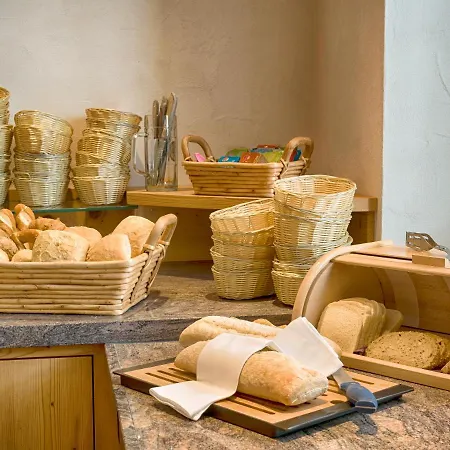 Zur Traube Schwarzwaldhotel & Restaurant Am Titisee Hotel 3*