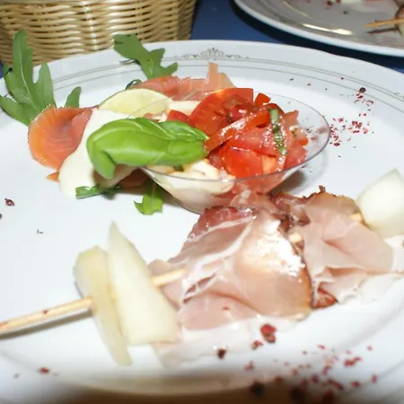 酒店 Zur Traube Schwarzwaldhotel & Restaurant Am Titisee 3*